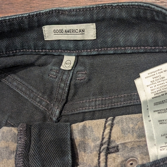 Good American Jean Shorts - Picture 4 of 7